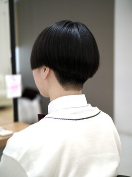 倶楽部ヘアーズ 醍醐本店(HAIR'S) 大人ショートボブ丸みショートカットセンターパート30代40代