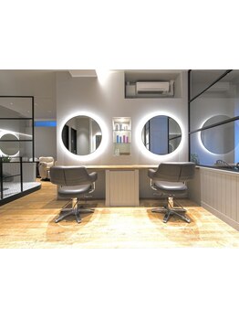 半個室のリラックスできる空間もご用意◎ヘッドスパを中心に、落ち着いた雰囲気で施術いたします！