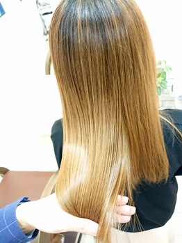 レガーロ(RegaLo)の写真/髪質改善なら"RegaLo"♪ケラチントリートメントで自宅でも扱いやすく、お手入れ簡単な美髪を叶えます◎