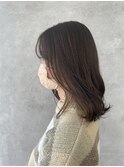 グレージュ×ミディアムレイヤー