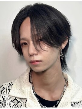 ケアウメダ(CARE UMEDA) 毛流れセンターパートウルフ