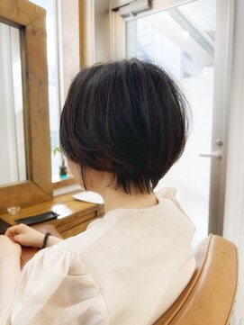 ニューラインギンザ(New-Line 銀座) 丸みショート(金子涼)