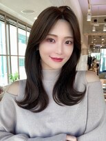 アフロート エル 大阪(AFLOAT L)&nbsp;暗髪で出せるこなれ感！フェイスレイヤー×ナチュラルセミロング