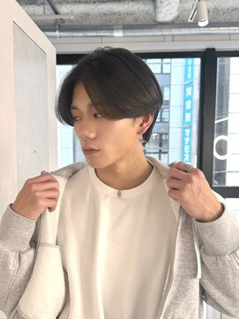 ノアル 大宮店(NOAHL) メンズ/ショート/センターパート/フェザーショート/ナチュラルN