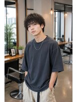 MEN's Baguz MEN'Sカット/ MEN'Sパーマ/ MEN'Sカラー 濡れ感カーリー×束感メンズマッシュ韓国風ニュアンスパーマ