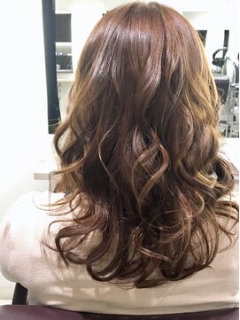 グランデ(grande) 華やかレイヤースタイル