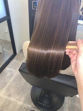 アールサロン アオヤマ(Rr SALON AOYAMA) ミルキーアクアミネコラ