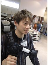 コア フィール ア デイ(COIFFURE A DAY) 中村 俊彦