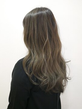 ウル(ulu) バレイヤージュ/トパーズ