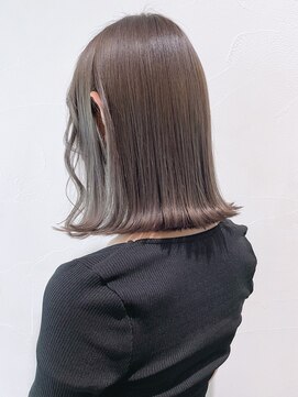 アイティーバイアルバム 松戸店(IT by ALBUM) 切りっぱなしボブグレージュ_くびれヘアビタミンカラー_ba339831