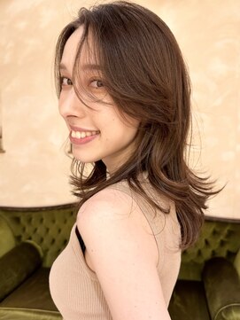 ビュートリアム265(BEAUTRIUM 265) ミディアム/くびれレイヤー/レイヤーカット/顔周りカット/銀座