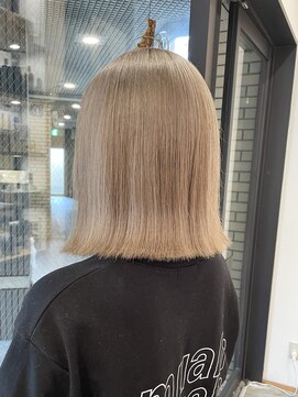 ユウ(Yuu.) ミルクティーベージュ