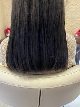 浪漫館 アールズコート(R's Court) ワンレングスカット/竹嵜3.19