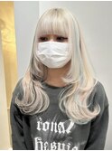 ホワイトヘアＸ水色と黒のエクステの組み合わせが可愛すぎる