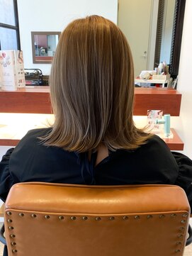 マーリャヘアー(mallia hair) レイヤースタイルレイヤーカット小顔スタイル