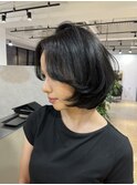 暗髪ショートレイヤー