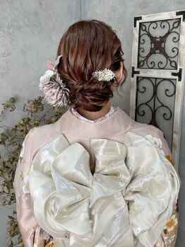 イトマンスタジオベル(itoman studio belle)の写真/【近鉄布施駅すぐ】早朝6時～予約可◎フォトスタジオ完備!ヘアセット/メイク/着付け/撮影まですべてが叶う!