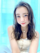 アイビー(Ivy)&nbsp;小顔似合わせカットフェミニンロングレイヤーメルティカラー