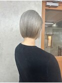 ブリーチカラーシルバーアッシュ