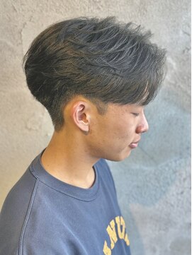 ニアウ 高崎店(Niau) メンズセンターパートニュアンスフェザーパーマ群馬高崎眉毛韓国