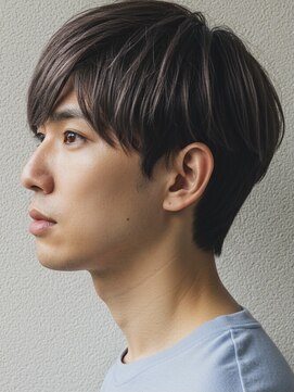 スー(suu) 無造作重め前髪下ろしツーブロック刈り上げメッシュ