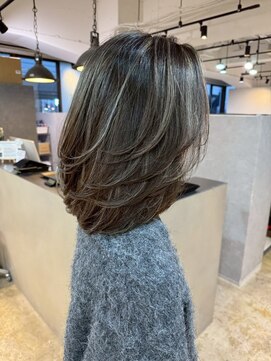 メリー オオサカ(Merly Osaka) 中明度バレイヤージュ