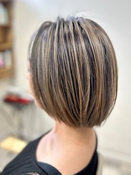 ヘアーアンドメイク ドレス(DRESS) お勧めのシャドールーツ