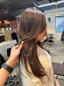 チャプター 問屋町(chapter) ブリーチなしミルクティーブラウン顔周りレイヤーカット韓国ヘア
