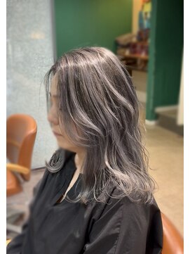 ネオンズ 南郷18丁目店(NEON´S) 【札幌白石 ハイトーンカラー(シャドールーツ.)松本 凌弥】