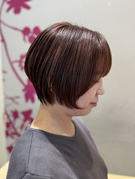 サラ ビューティ サイト 春日(SARA Beauty sight) くびれショート×白髪ぼかしハイライト(ピンクベージュ)