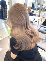 サンク 原宿 表参道(cinq)&nbsp;原宿ベージュカラーレイヤーカットケアブリーチミルクティー前髪