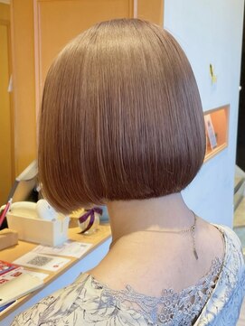 ワイボンドヘアー(Y bond hair) 似合わせカット40代50代60代ショートボブくびれレイヤーボブ