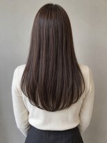 チャチャブラン アミー(cha-cha Blanc Amie)&nbsp;ツヤ感を生かす×ストレートロブ