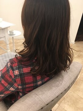ダリアヘアー ミュウズ(Dahlia hair mieuxs) 艶髪デジタルパーマ☆
