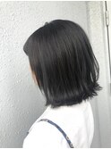 大人かわいい切りっぱなしロブ　黒髪　ショート　