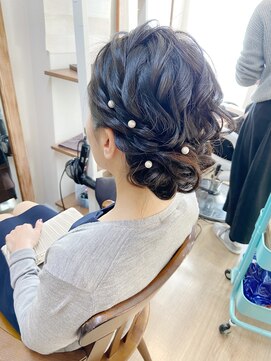 ロカット サロン(Roquat Salon) ロングシニヨンアレンジ【ヘアセット　立川/立川南/八王子】