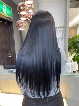 ジゼル 博多筑紫口店(GiseL) 艶々ネイビーブルー【博多駅筑紫口】@halu_the_world