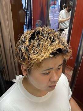 ヒロギンザ 新橋日比谷口店(HIRO GINZA) ハイトーンツイスパ　新橋　理容室　床屋　ヒロ銀座　日比谷