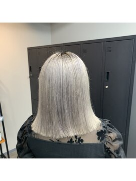 デフ(Def) ホワイトグレー