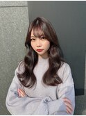 韓国風の顔周りレイヤーでくびれロングに軽さをイン
