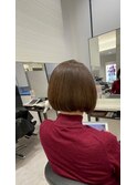 シックブラウンの白髪ぼかしカット