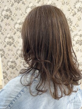 ルシエル バイ カトレアグループ(Le Ciel) 白髪ぼかし毛先カール、30.40.50.60代