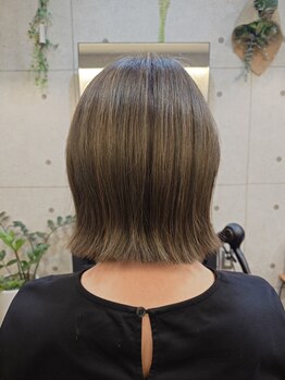 ミューズ 藤が丘店(MUSE)の写真/嫌だった"白"がまさか!?私にも…。「白髪を作らない」を徹底管理！サインが出たら髪質改善の当店へ