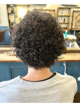 マギーヘア(magiy hair) アフロヘア［magiyhair西部笑］