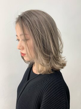 マスカリ(muscali) 黒髪/クラゲヘアー/オリーブグレー/小顔/ココアベージュa2