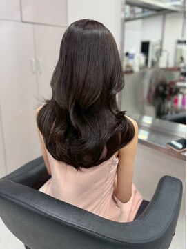 ベレーザシェルト(Beleza scelto) 15023オリーブグレージュ韓国風巻きレイヤーカットワンホンヘア