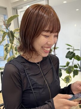 サーカス 町田(circus) 切りっぱなしボブ+透明感カラー