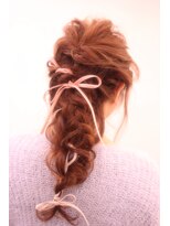 ヘアーアンドメイク フォルス(HAIR&MAKE FORS)&nbsp;【FORS】西田ゆか　リボン×ダウン編み込み