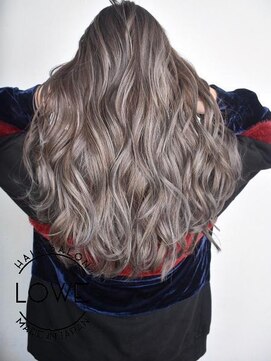 ルーヴェ(LOWE) 【LOWE】外国人風ハイライトとナチュラルウェーブのトレンド