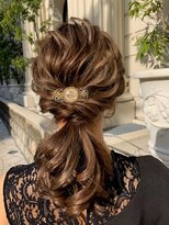 アリー(ALLIE´)&nbsp;〇ローポニーテール【BEAUTY SALON ALLIE´】